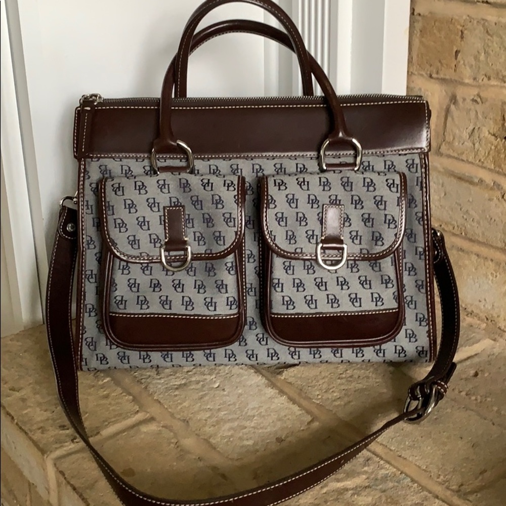 👛Dooney and Bourke Satchel